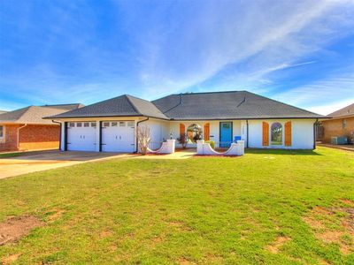 7008 N Comanche Ave