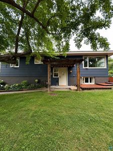 1905 Hutchinson Rd