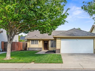 416 Mid Pines Way