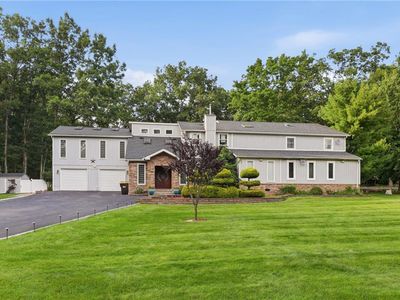 1555 Longleaf Dr