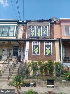 321 Byron St