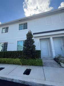 1037 NW 5th St #1037