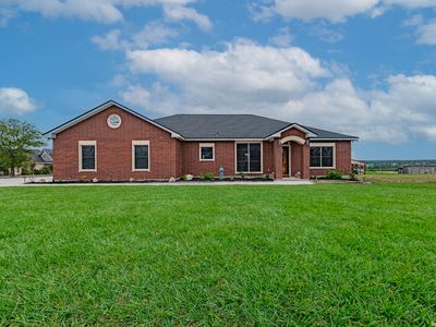 700 Lake Valley