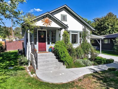 218 S 13th Ave