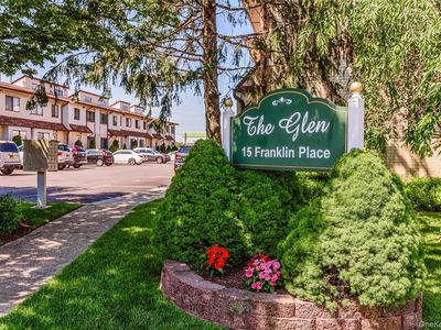 15 Franklin Place #15