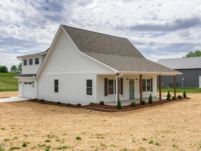 50 Emperor Ln