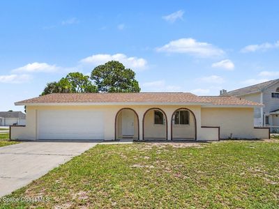 952 Bayberry Ln
