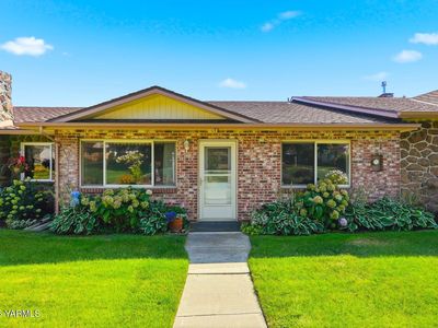 215 N 56th Ave