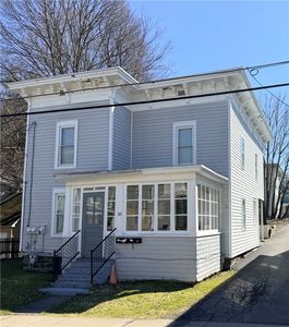10 Reynolds Ave