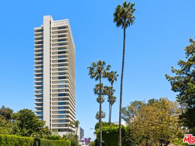 9255 Doheny Rd APT 2401