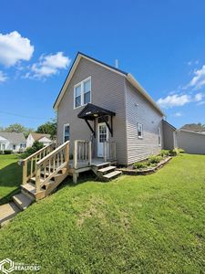 Property at 1301 Birdie St, Burlington, IA