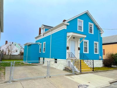156 Grinnell St
