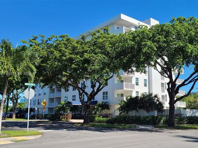 6000 NE 22nd Way APT 7D