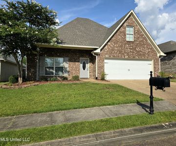 305 Flagstone Dr