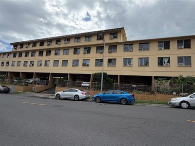 Property at 3003 Ala Napuaa Pl APT 308, Honolulu, HI