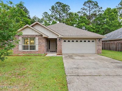 10508 Roundhill Dr
