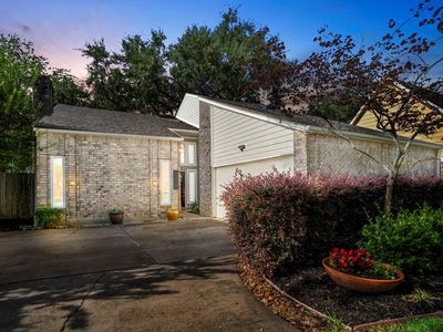 12523 Burgoyne Dr