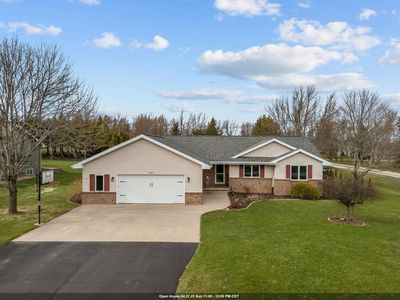 W6862 GOLDFINCH COURT