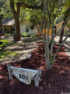 201 DOESKIN DR