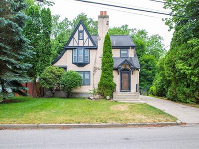 Property at 4 Grandview Ave, Lincoln, RI