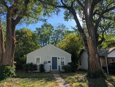 1154 S Florence Avenue