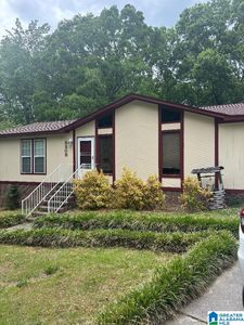 5208 Amberwood Cir