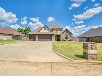 211 Saddle Brook Cir