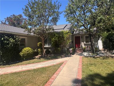 6923 Comanche Ave