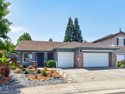 496 Yale Dr