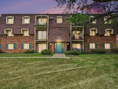 17975 Amherst Ct APT 203