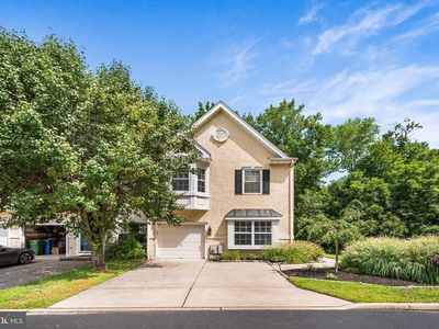 39 Versailles Blvd