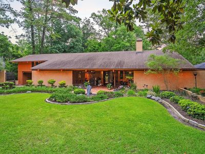 29 Winged Foot Dr