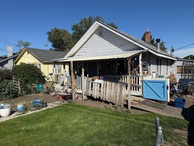 713 N 16th Ave