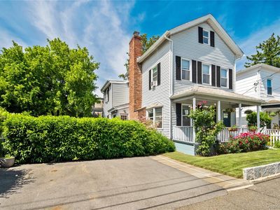 11 Devoe Street