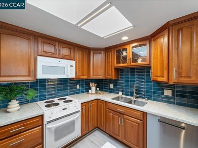 1732 Oakmont Dr APT 9