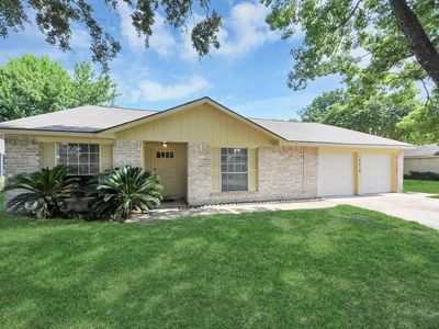 14218 Cornelia Dr