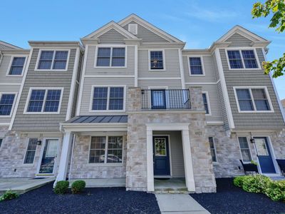 6023 Canyon Creek Dr #207