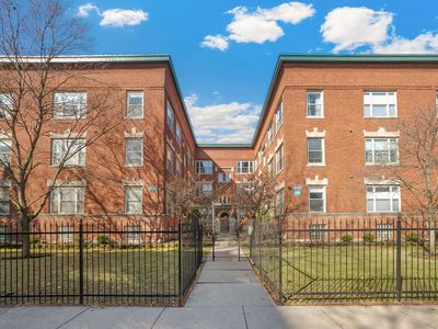 4630 N Racine Ave #2