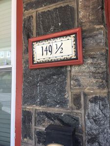 149 1/2 Shurs Ln