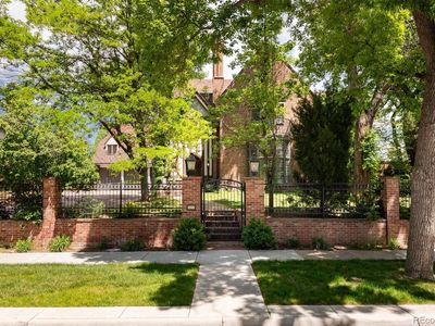 100 N Gaylord Street