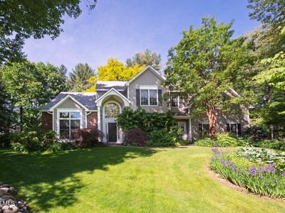 22 E Claremont Drive