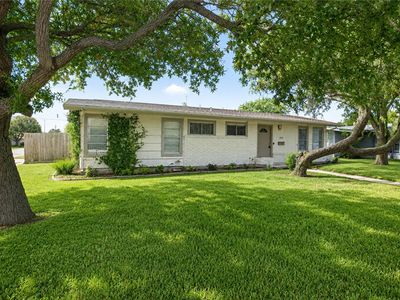 1001 Driftwood Pl