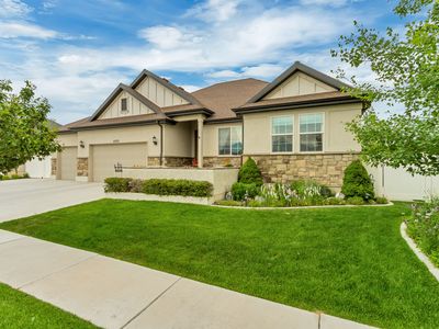 6372 N Davis Knolls Dr