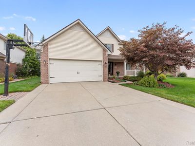 24346 Brentwood Dr