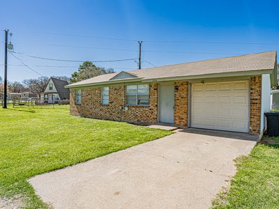 Property at 1513 Coral Cut Off, Azle, TX