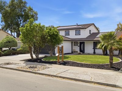 2747 Lucena Dr