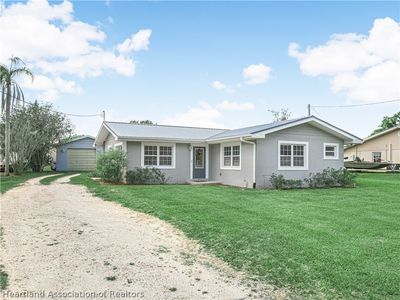 1321 Lisa Dr