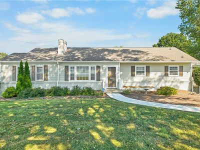 590 N Peace Haven Rd