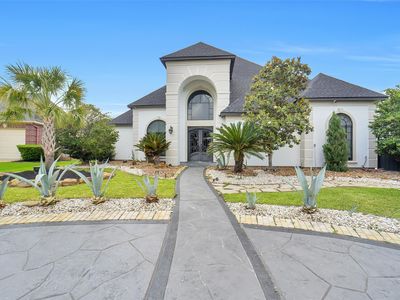 13734 Vinery Ln