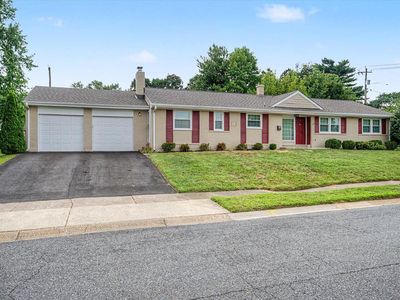 2 Wheatfield Dr